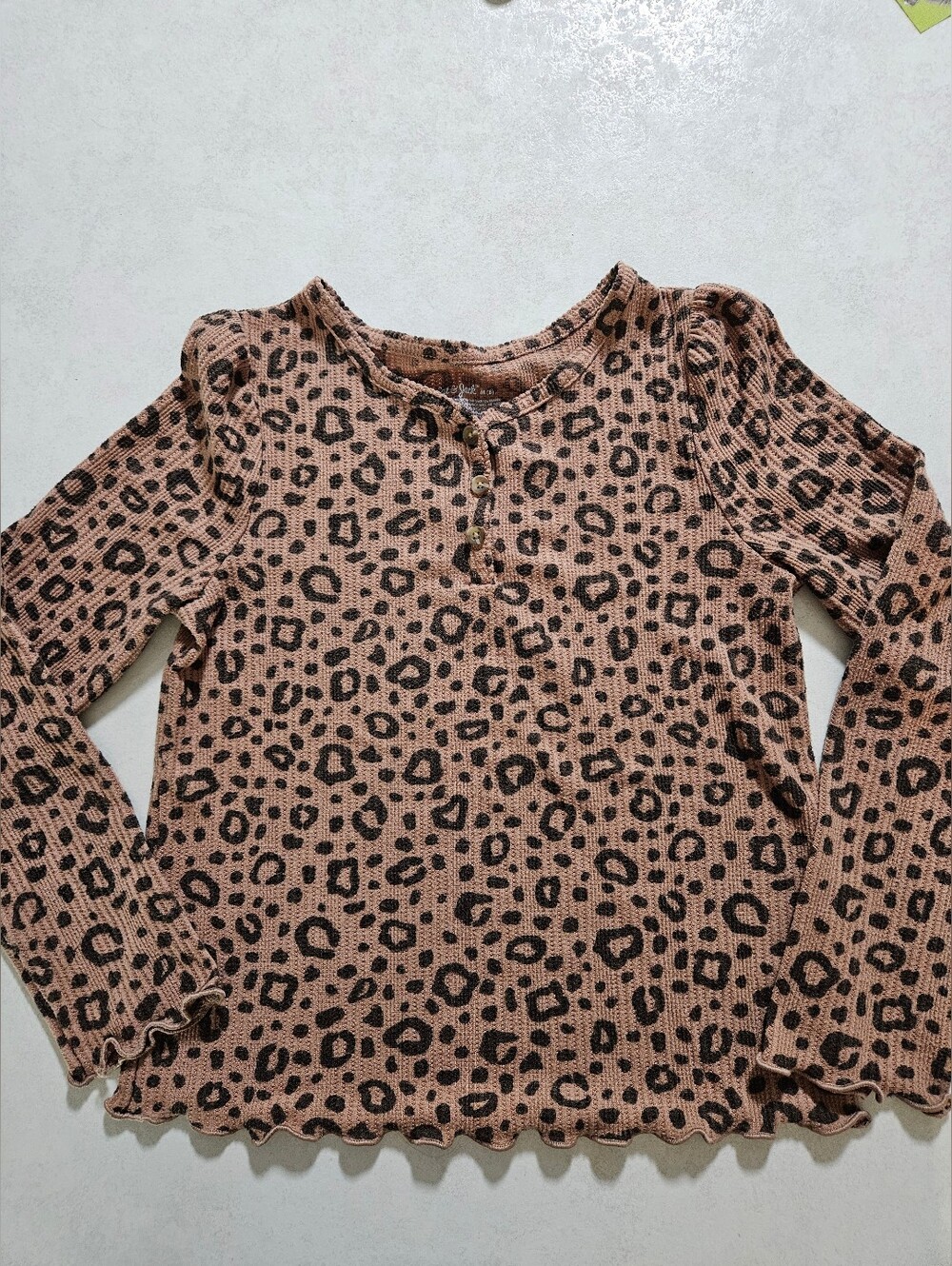 Cat & Jack Girls Medium (8) Long-Sleeved Animal Print Henley Top